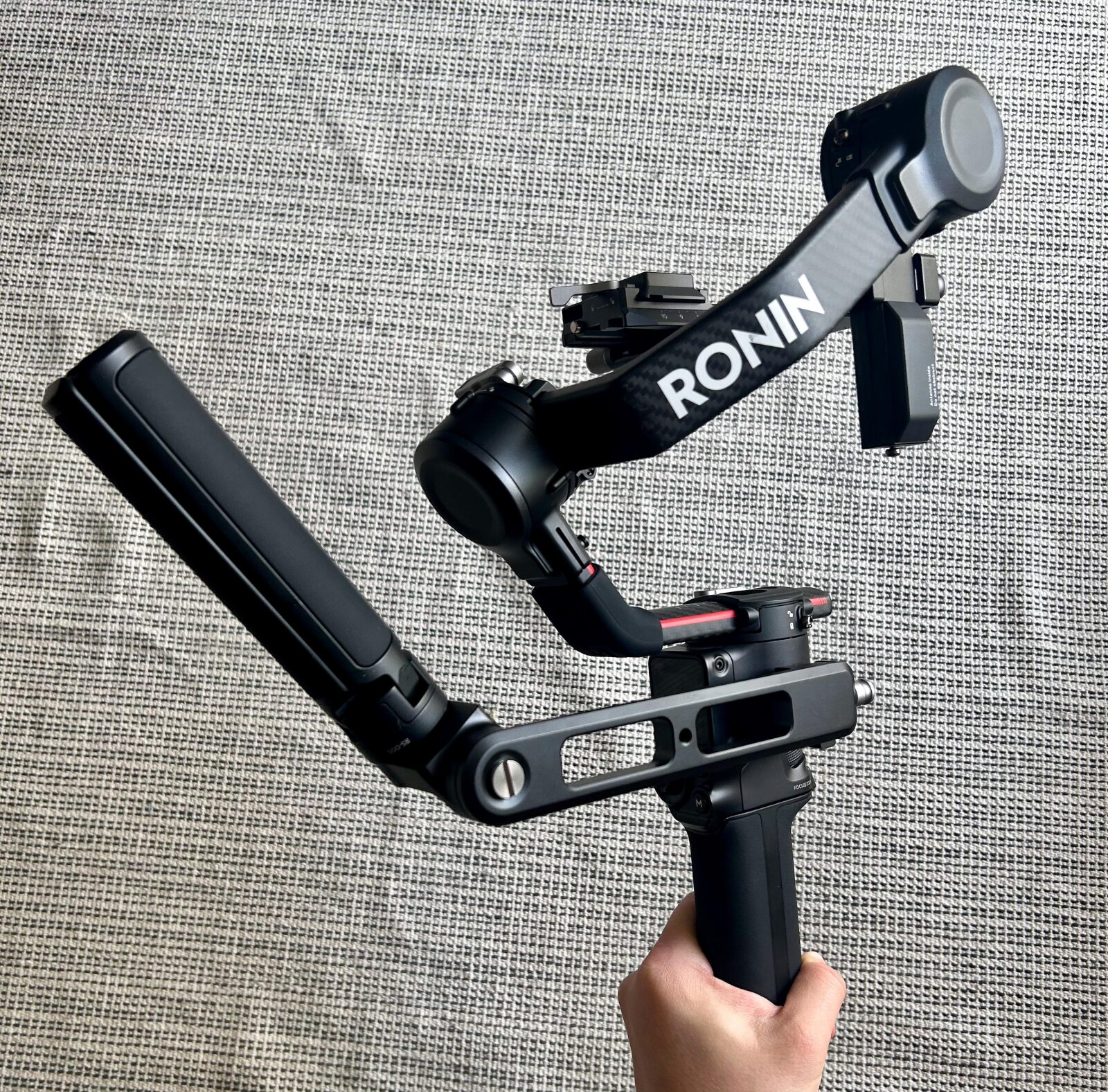 DJI RS2 Pro Combo - Photo 3 sur 9