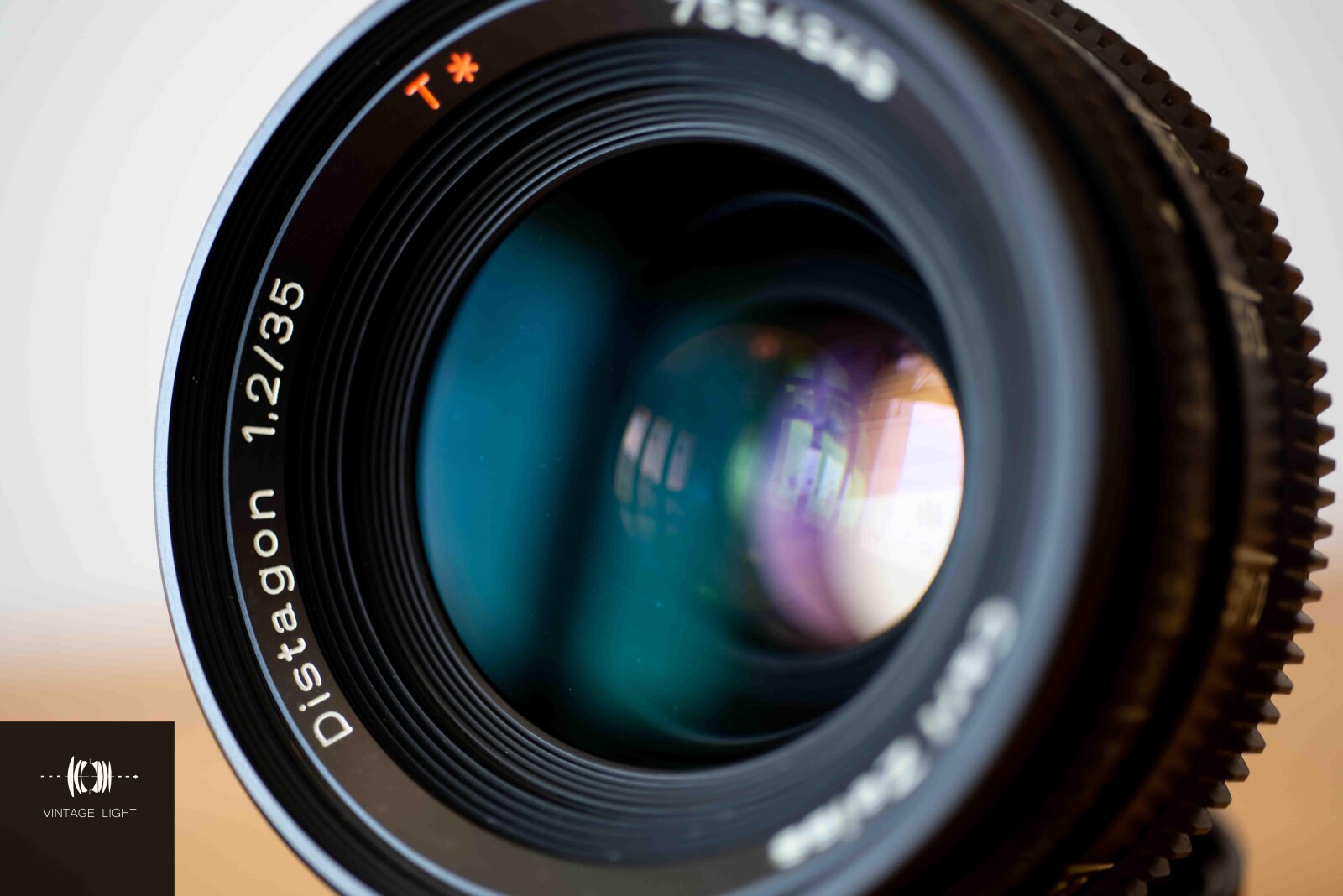 Zeiss Super Speed 35mm T/1.3 PL - Photo 1 sur 6