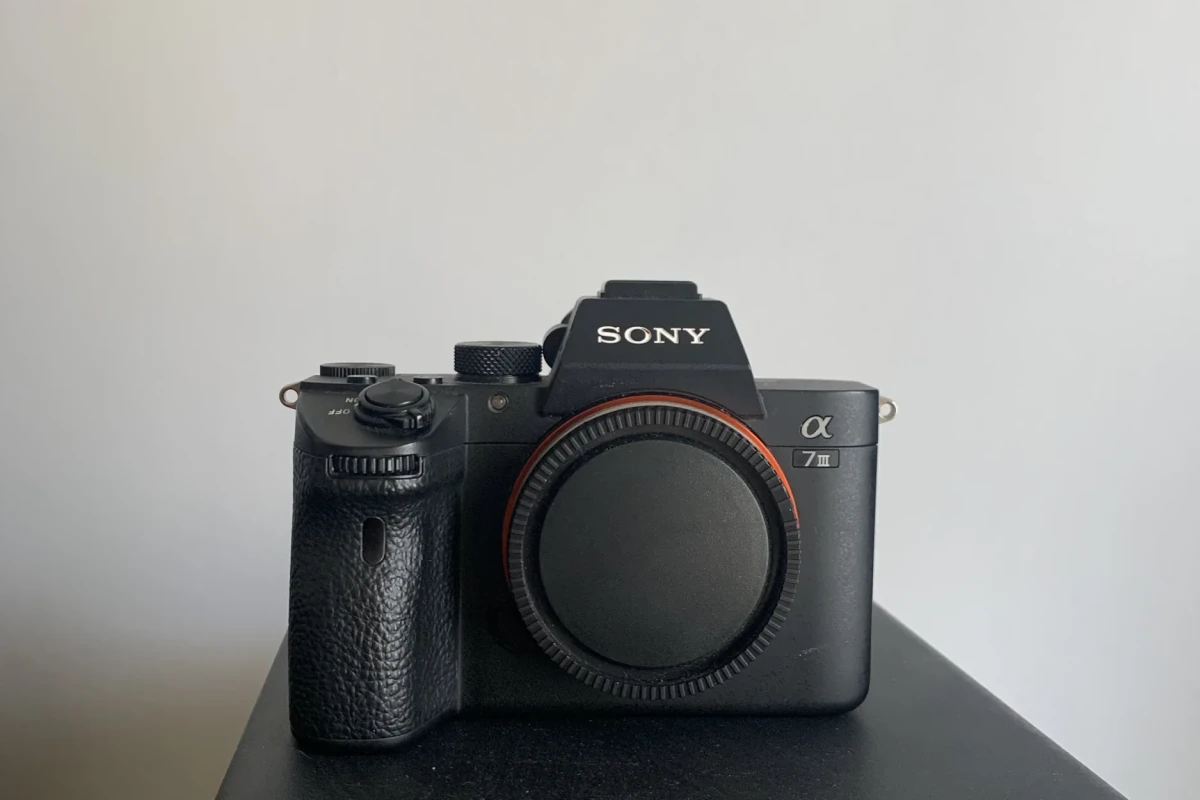 Location Sony Alpha 7 III (ILCE-7M3) - Lightyshare