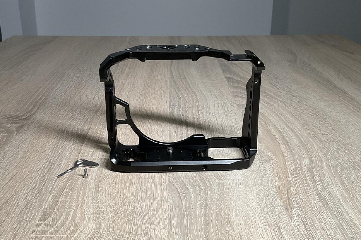 Location Smallrig - Cage pour Sony Alpha 7III - Lightyshare