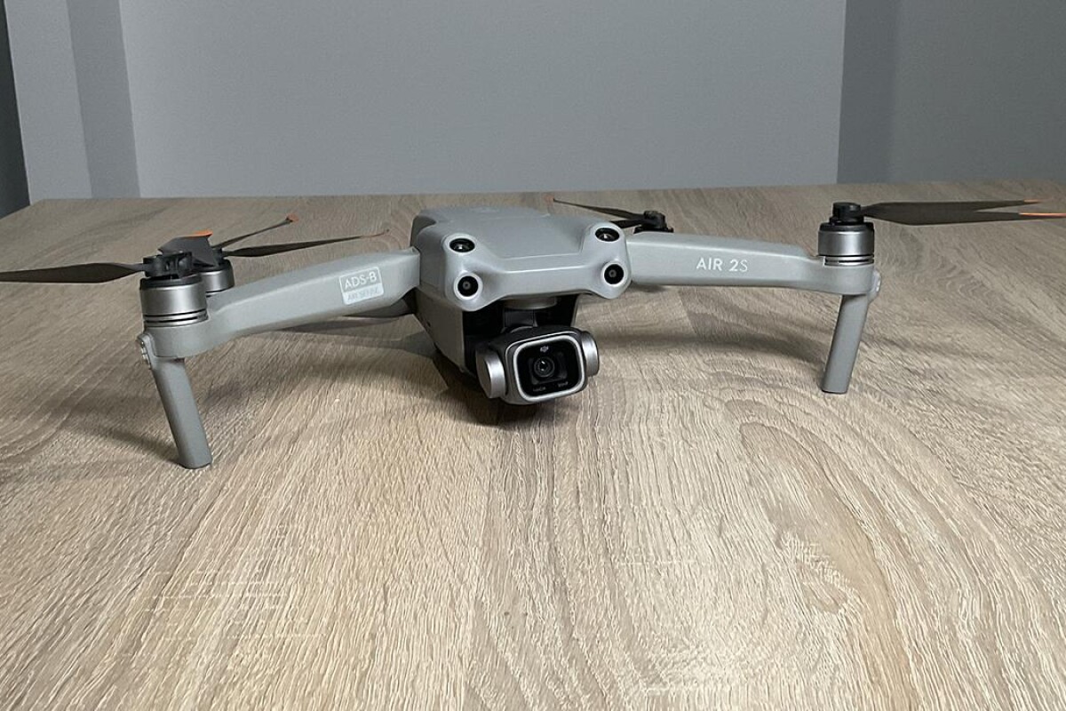 Location Drone DJI air 2S avec Fly more combo - Lightyshare