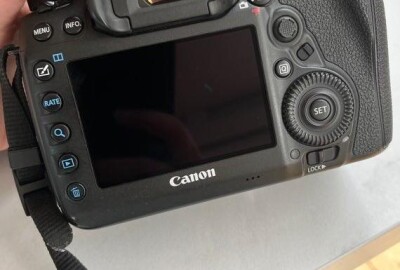Location Canon 5D mark IV + 2 chargeurs