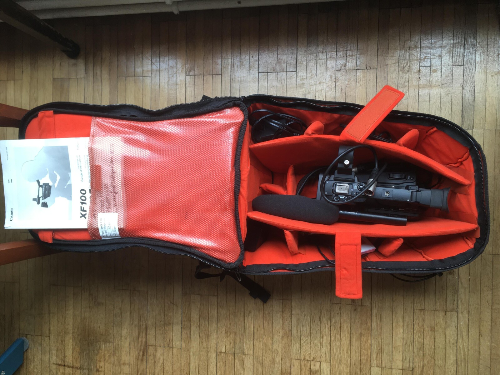 Location Caméscope Pro Canon XF100 Full HD Montreuil - Photo 2 sur 5