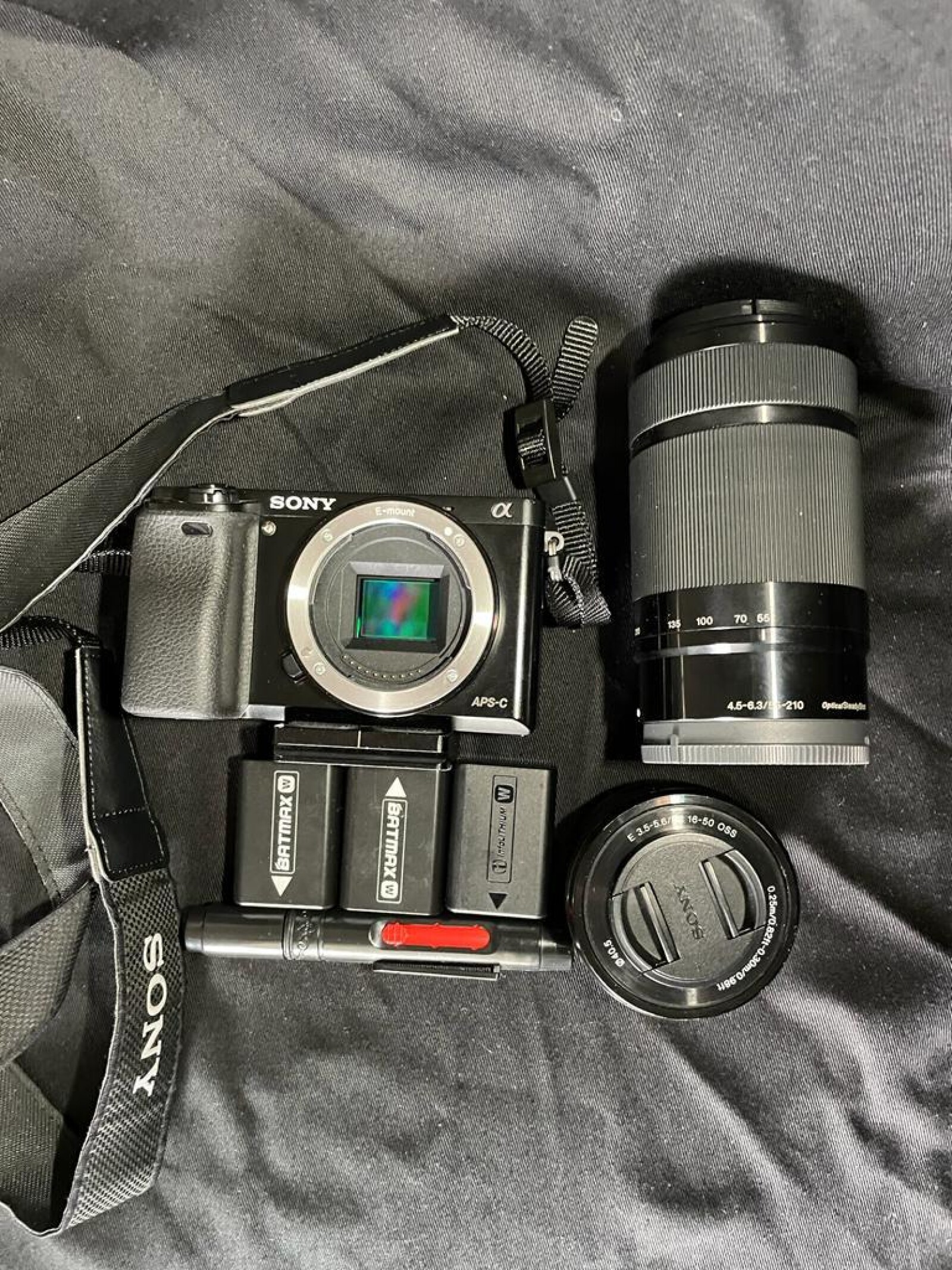 Sony A6000 + 2 Objectifs à louer  - Photo 1 sur 4