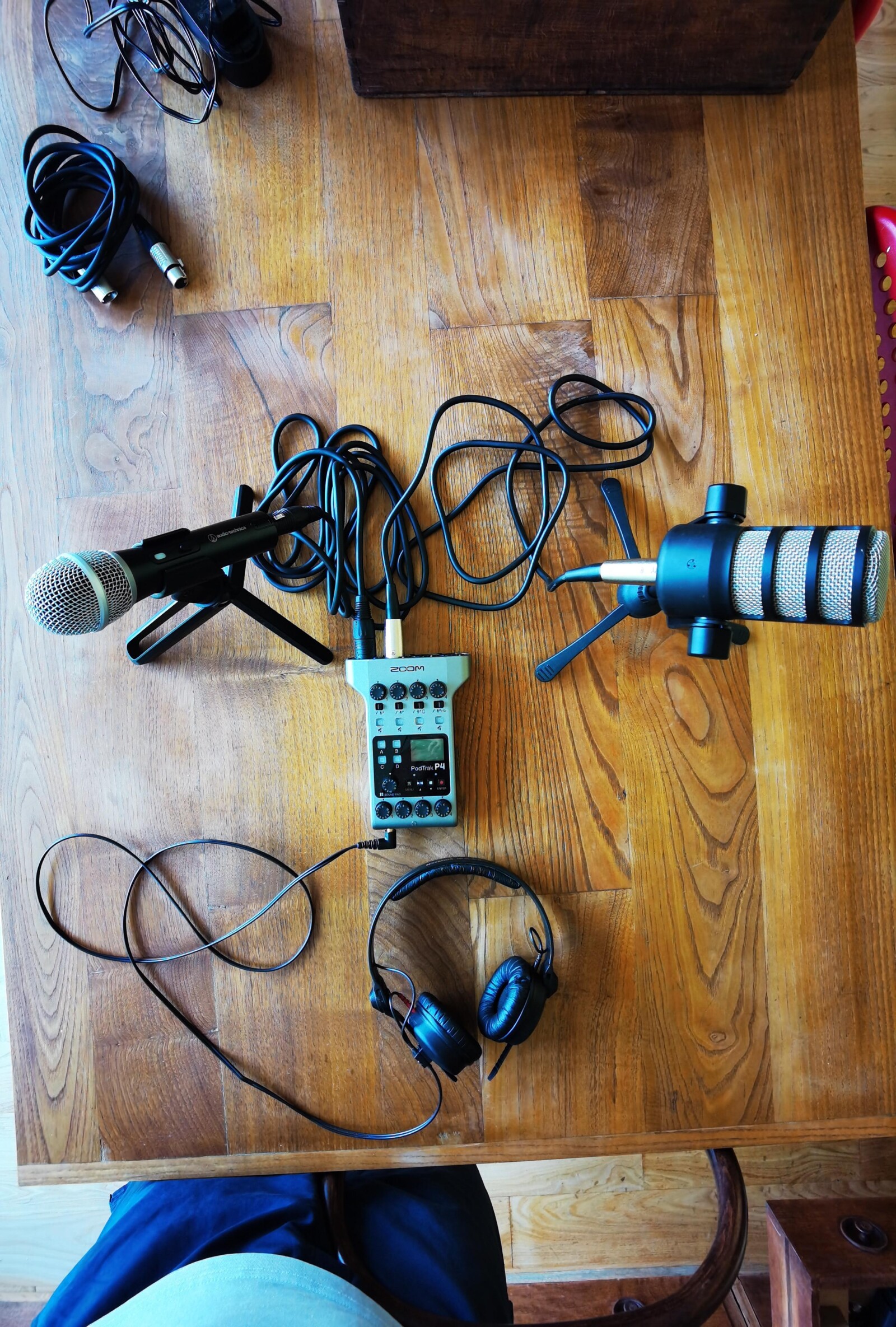 Set up podcast avec podtrack P4 et 2 ou 3 micros. - Photo 4 sur 4