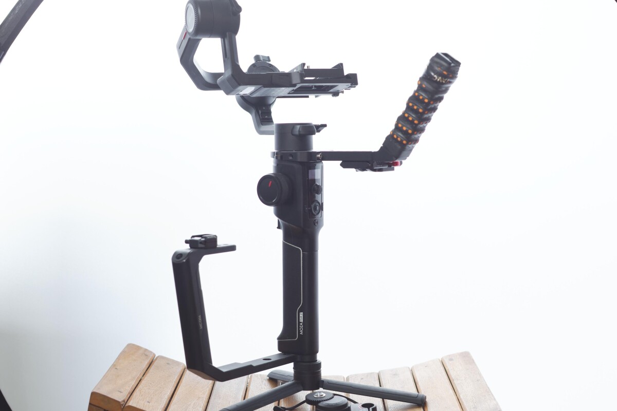 Location Stabilisateur gimbal Moza Air 2 + Follow Focus - Lightyshare