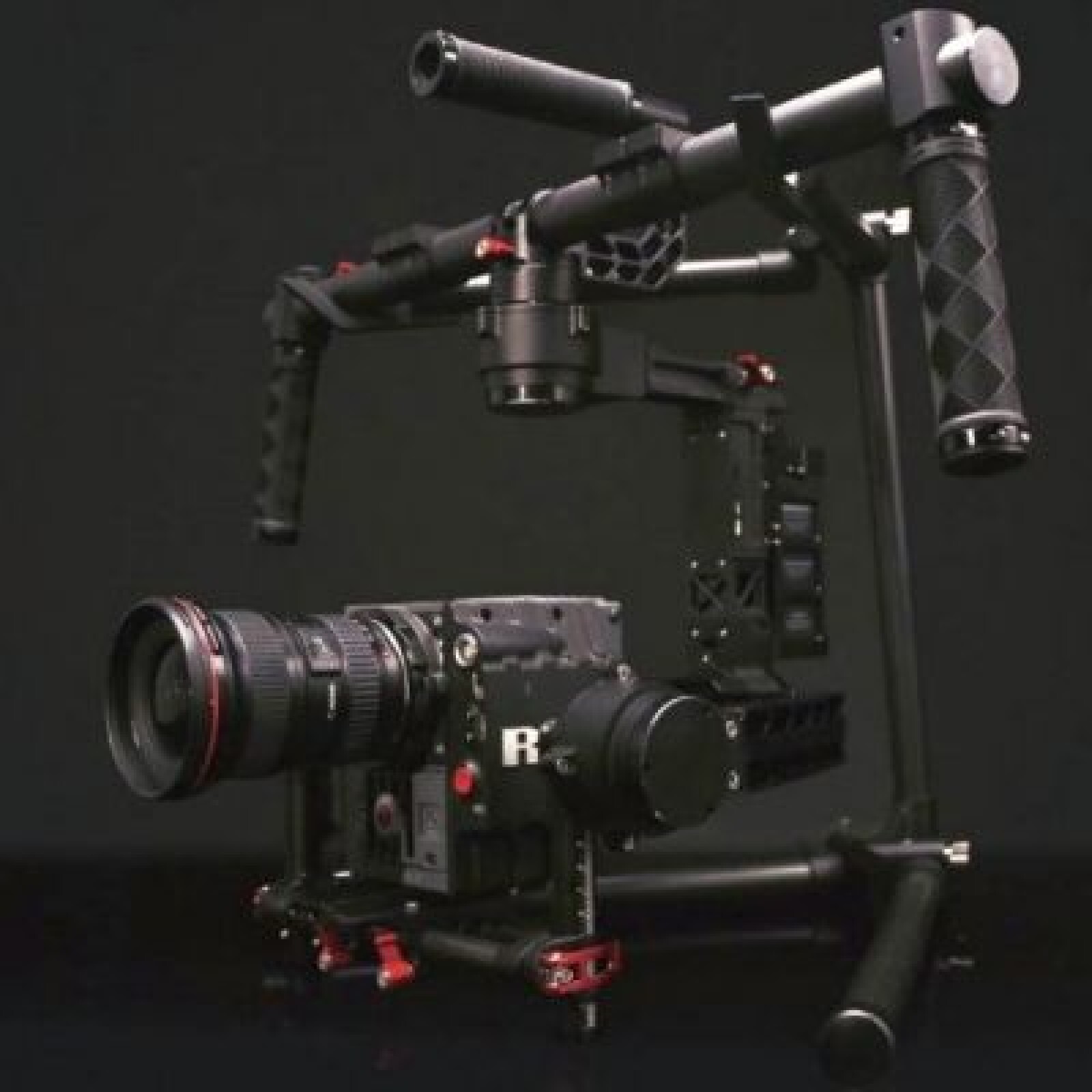 Stabilisateur nacelle gyroscopique 3 axes motorisé Dji Ronin L / 1 classique - Photo 2 sur 5