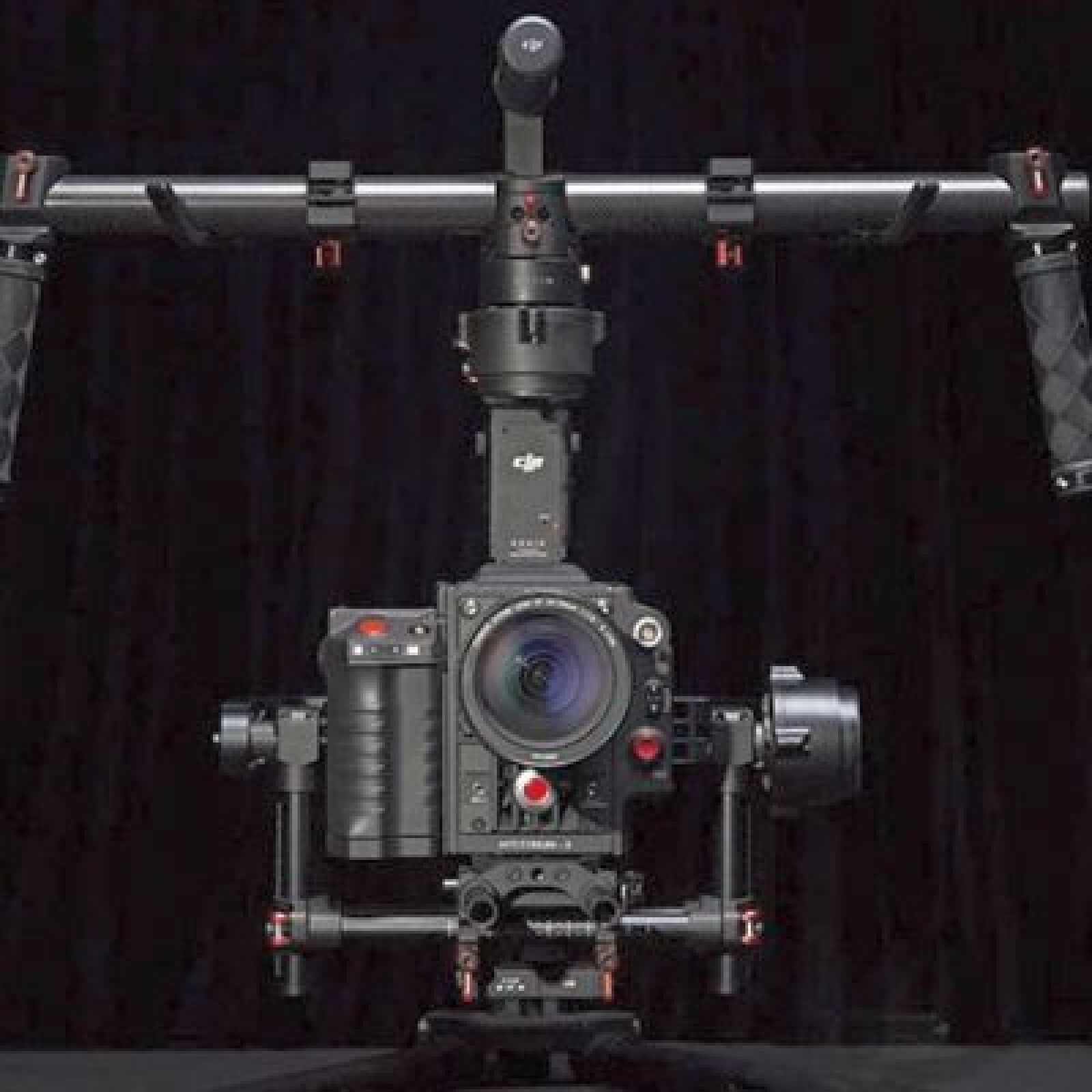 Stabilisateur nacelle gyroscopique 3 axes motorisé Dji Ronin L / 1 classique - Photo 3 sur 5