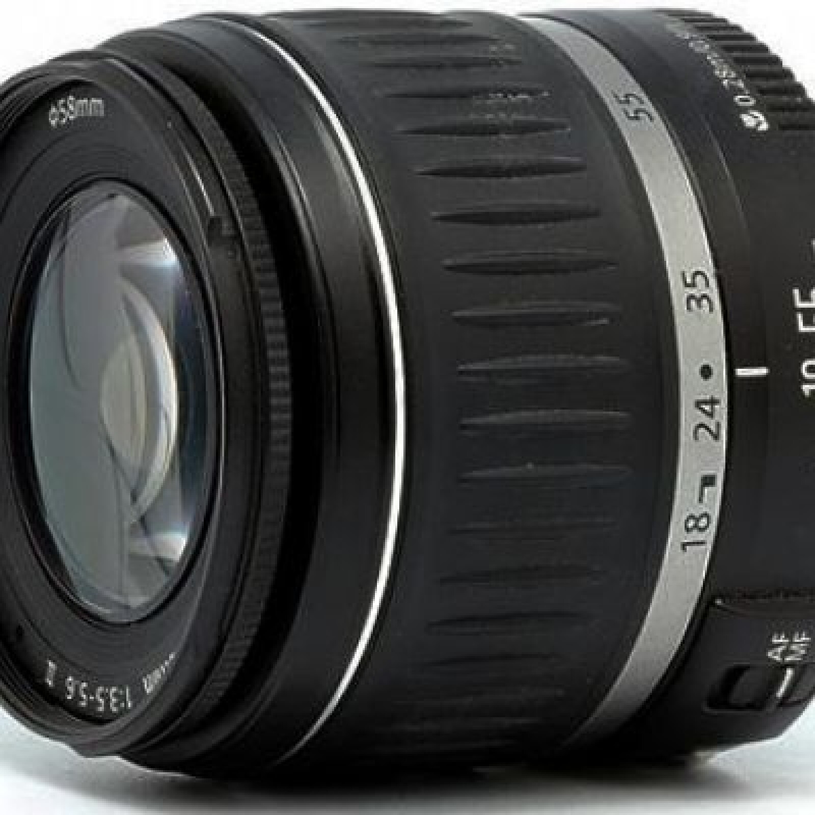 Canon EF-S 18-55mm f/3,5-5,6 II : zoom trans-standard APS-C - Photo 1 sur 1