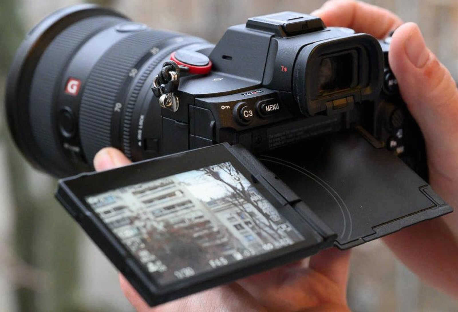 Sony A7r V, 61 MP, vidéo 8k, écran tout orientable, autofocus et stabilisation améliorés. - Photo 1 sur 2