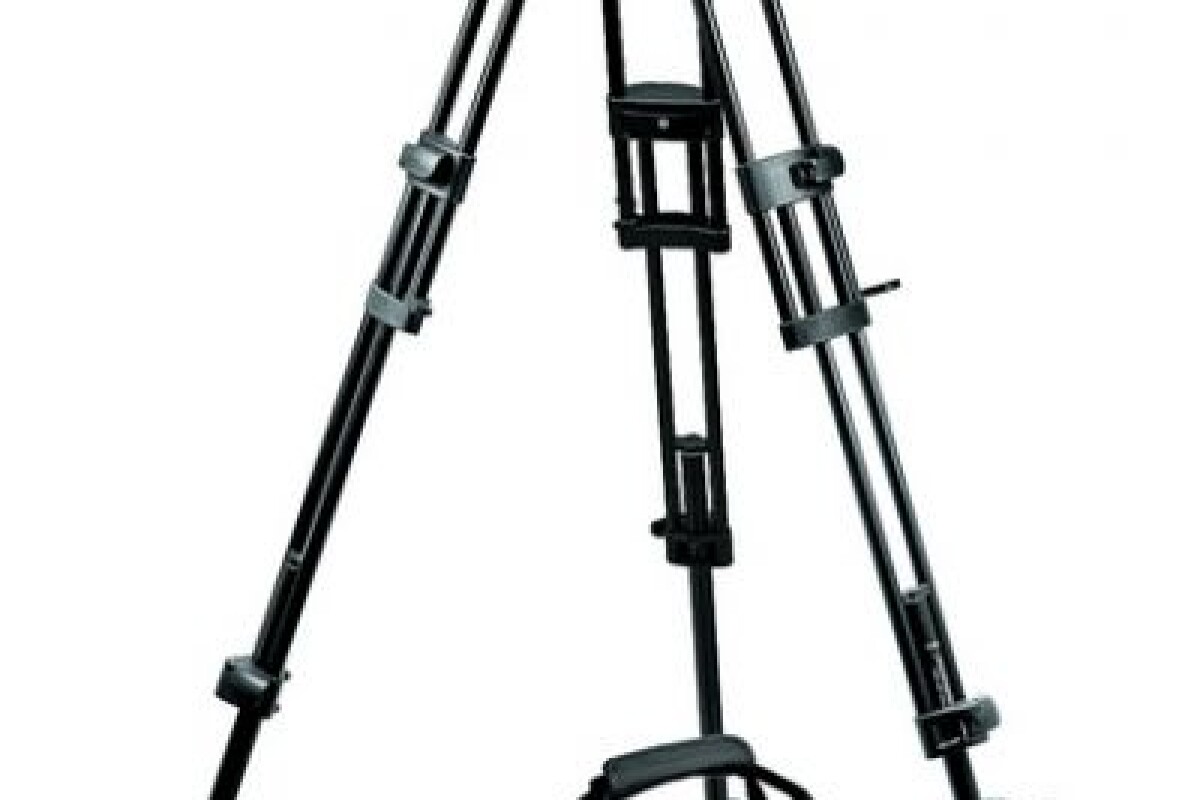 Location Trépied vidéo Manfrotto 525MV avec tête fluide 501HDV, - Lightyshare