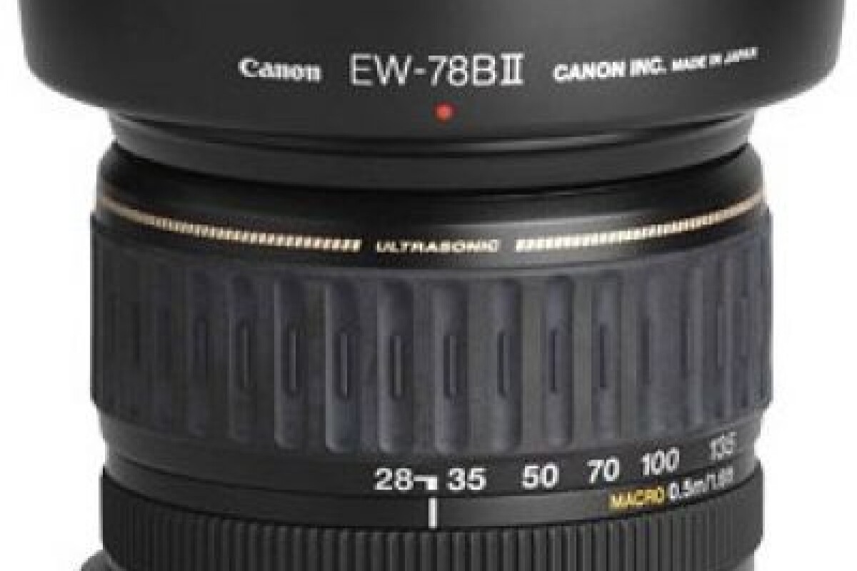 Location Zoom trans-standard stabilisé Canon EF 28-135mm f/3,5-5,6 IS USM - Lightyshare
