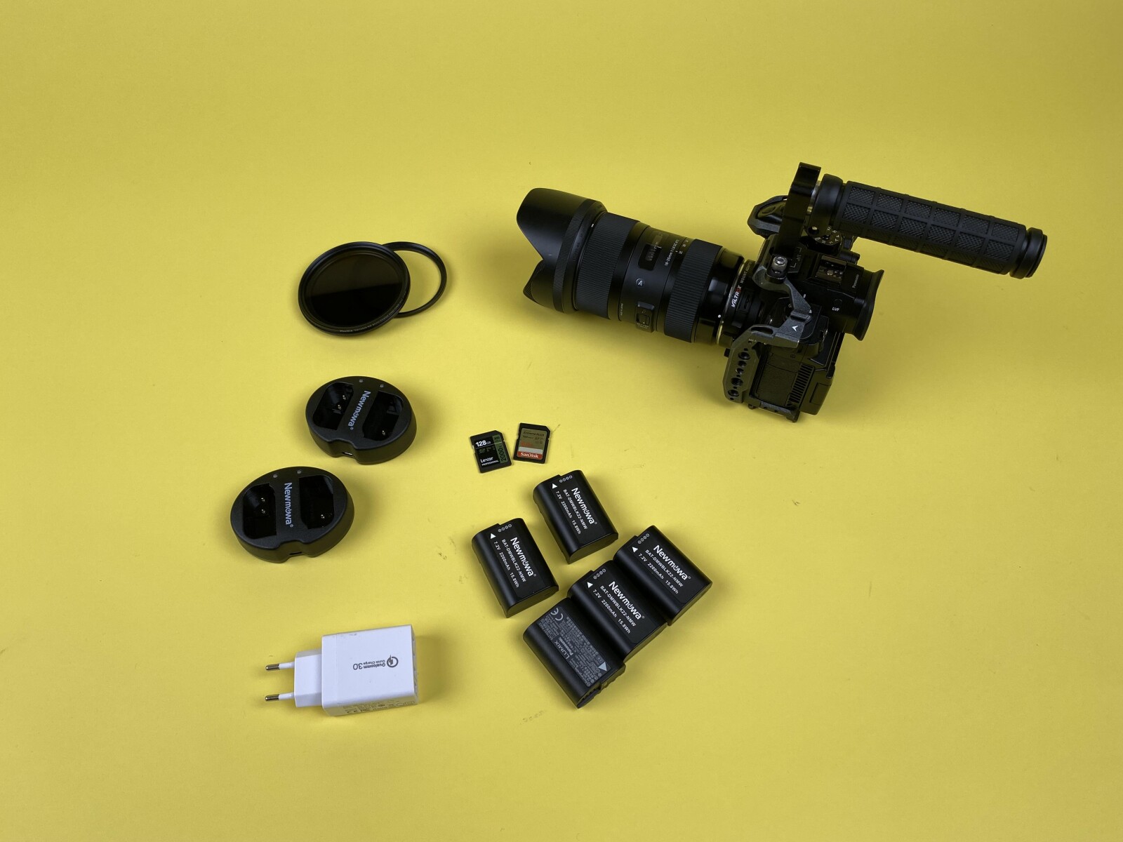 Lumix GH6 + Sigma 18-35 + cage - Photo 1 sur 3