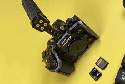 Location Lumix GH6 + Sigma 18-35 + cage