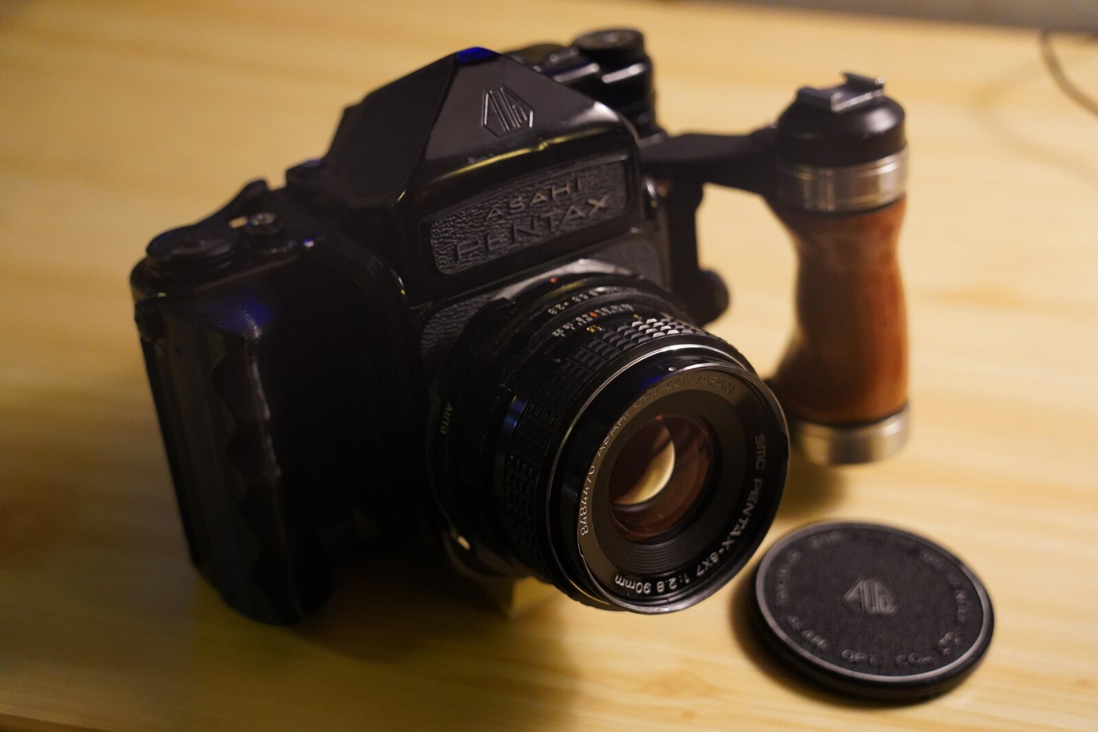 Pentax 6x7 MLU avec plusieurs optiques et accessoires - Photo 2 sur 9