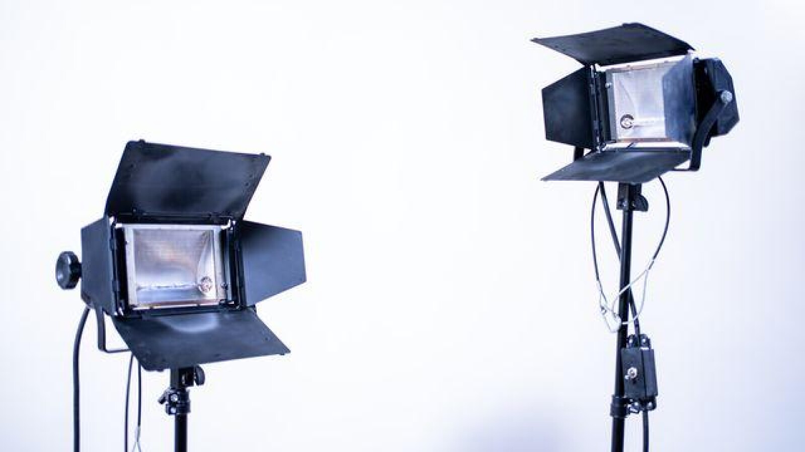 Cosmobroad 1 000 W RC110 x2 - Photo 1 sur 4