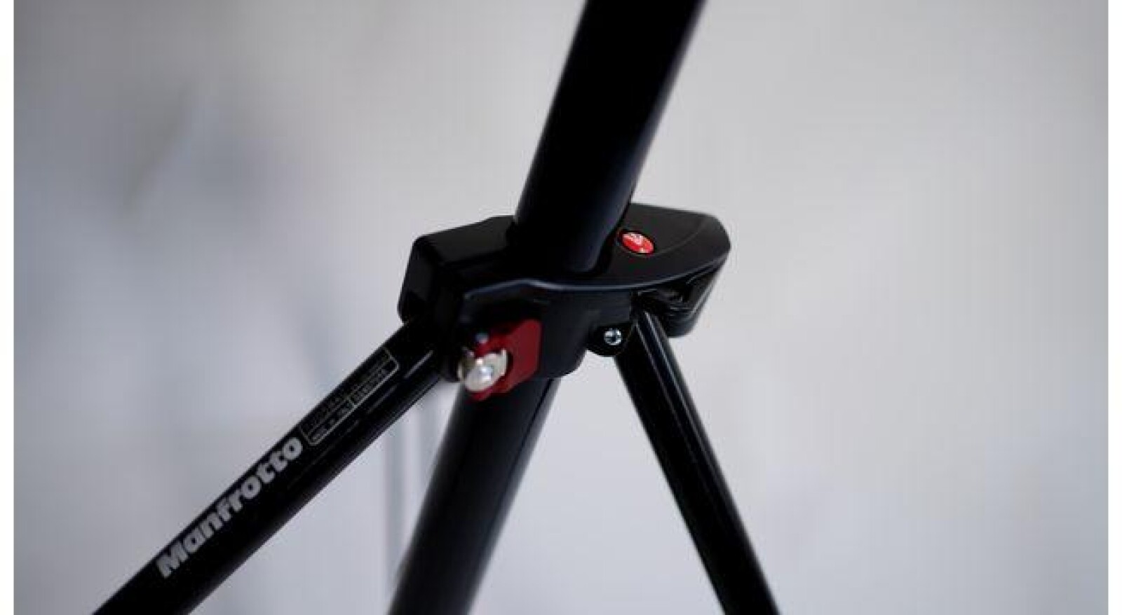 Pied Manfrotto à air comprimé – 101-278cm – Poids maximum 10K - Photo 3 sur 4