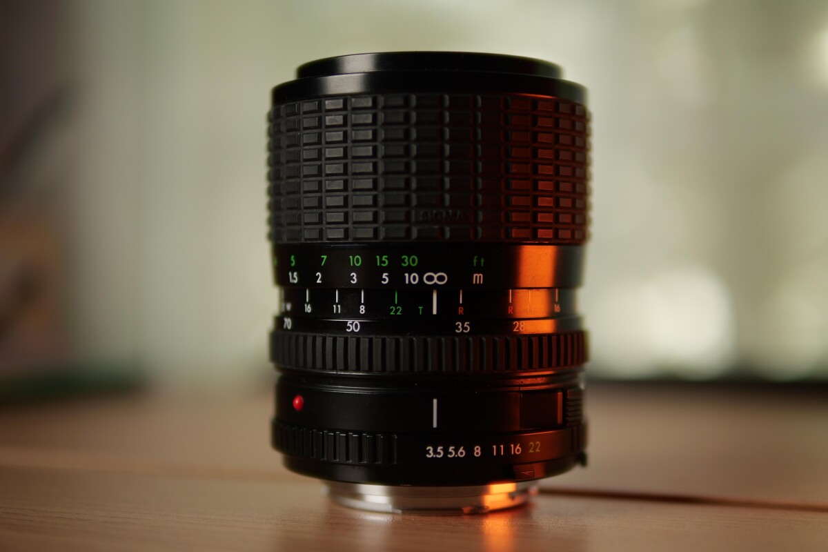 Location Sigma MD 28-70 mm f/4 - Lightyshare