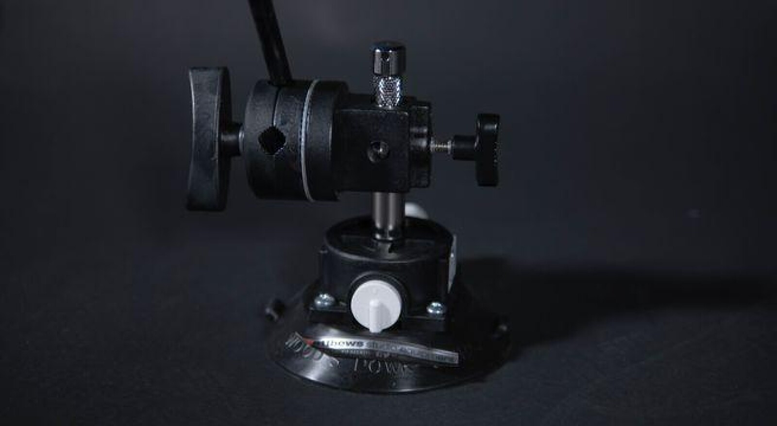 Ventouses voiture - Matthews Pro mount system + Magic riser - 12Kg - Photo 6 sur 6