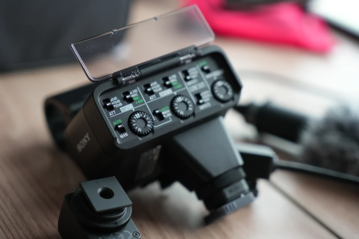 Location Sony XLR-K3M - Lightyshare