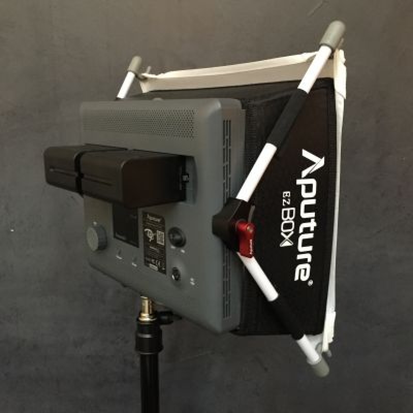 VALISE 3 LED APUTURE AMARA HR672 - Photo 1 sur 4