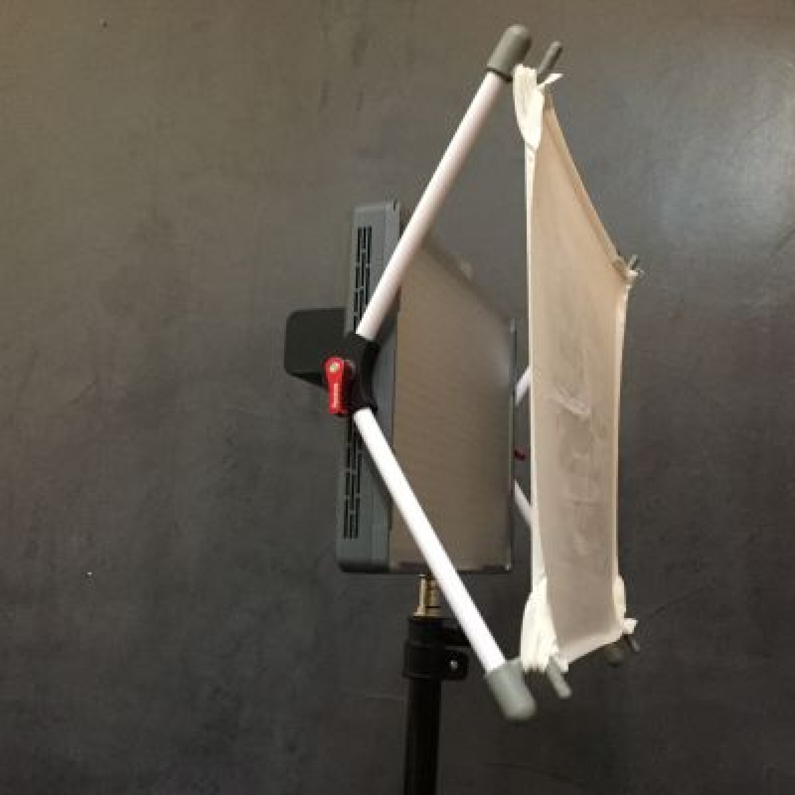 VALISE 3 LED APUTURE AMARA HR672 - Photo 3 sur 4