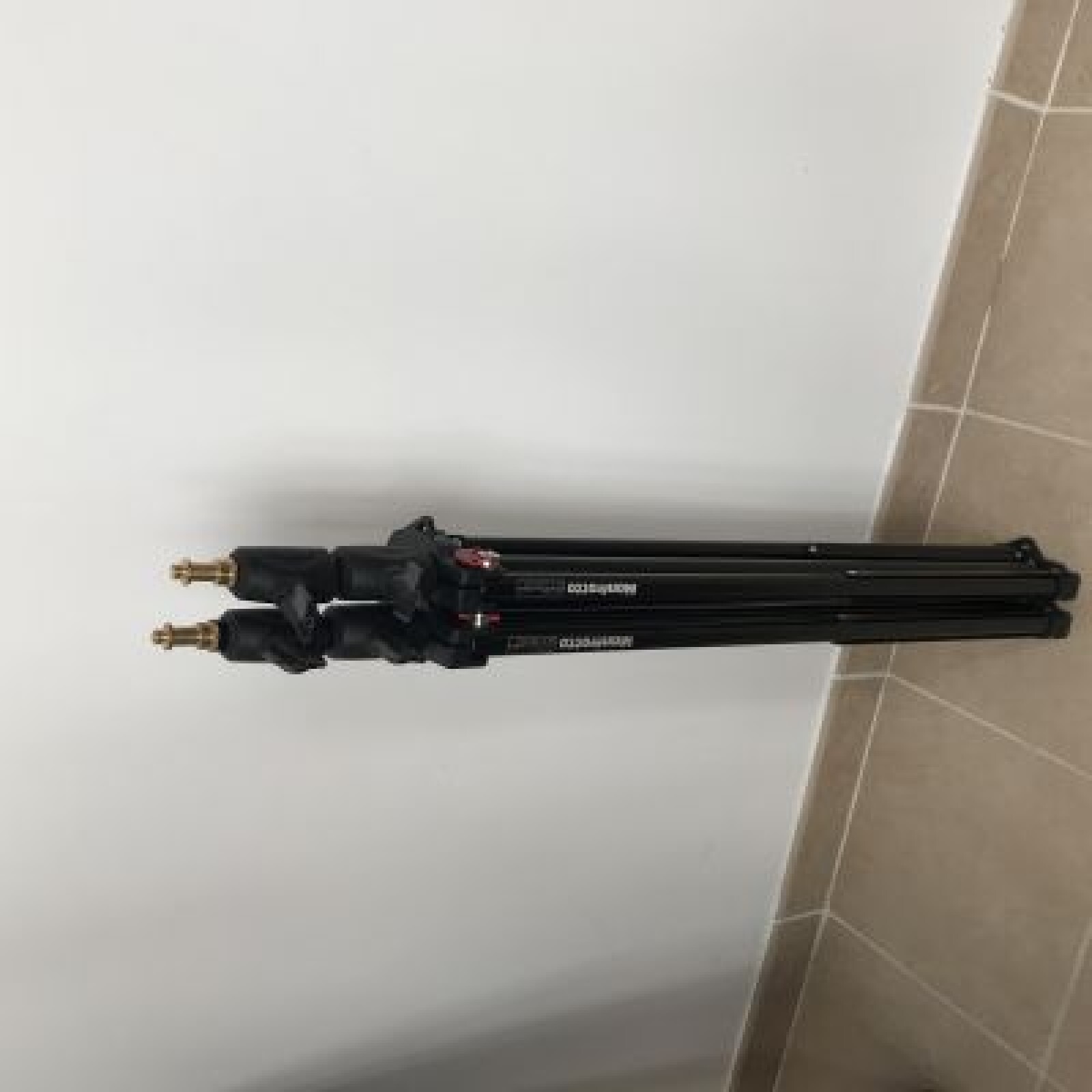 Pied manfrotto 1051BAC (2) - Photo 2 sur 2