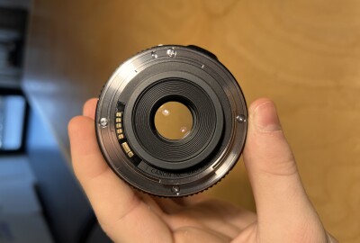 Location Canon EF-S 24mm f/2.8 STM