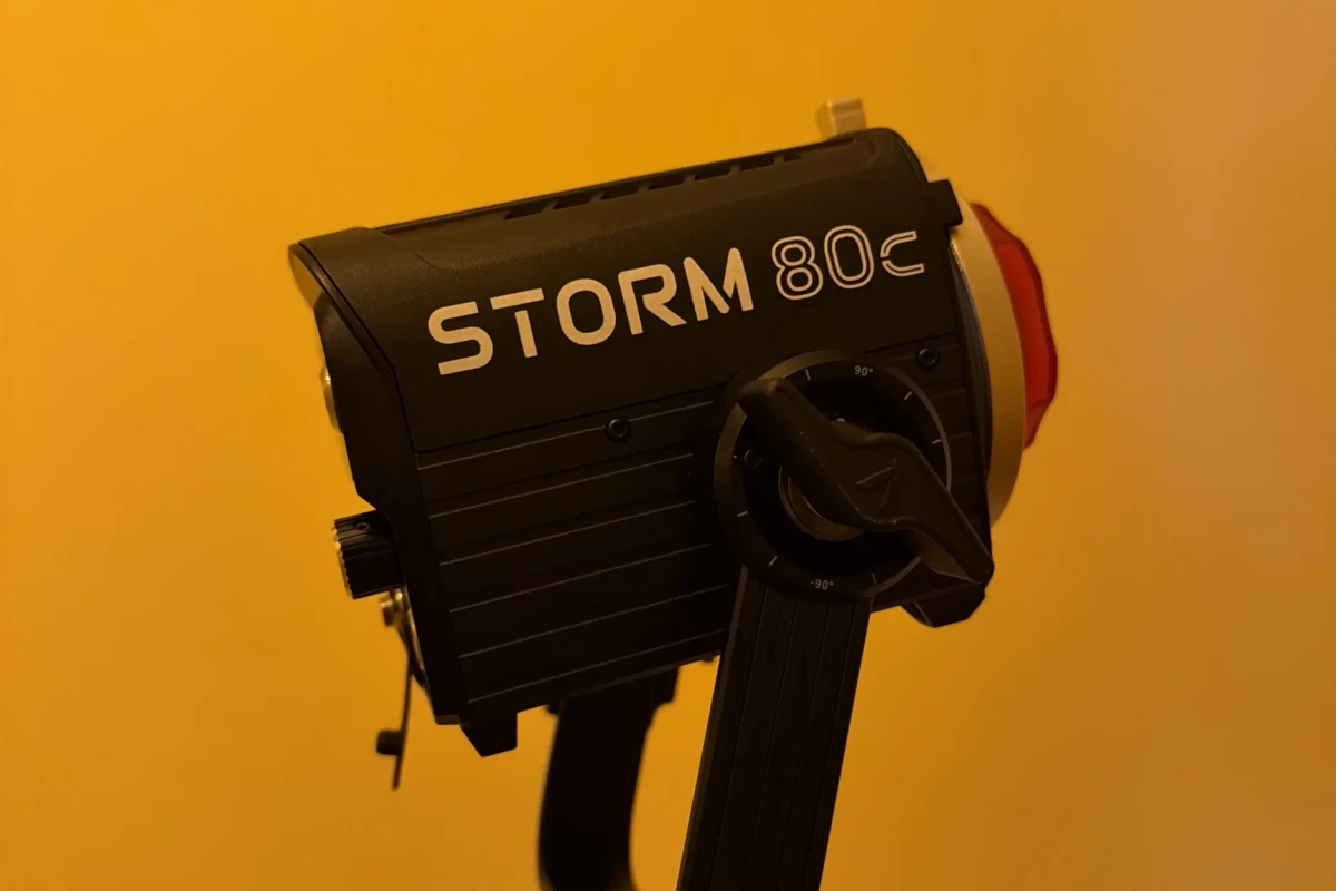 Rent Aputure STORM 80c - Lightyshare
