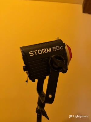 Rent Aputure STORM 80c