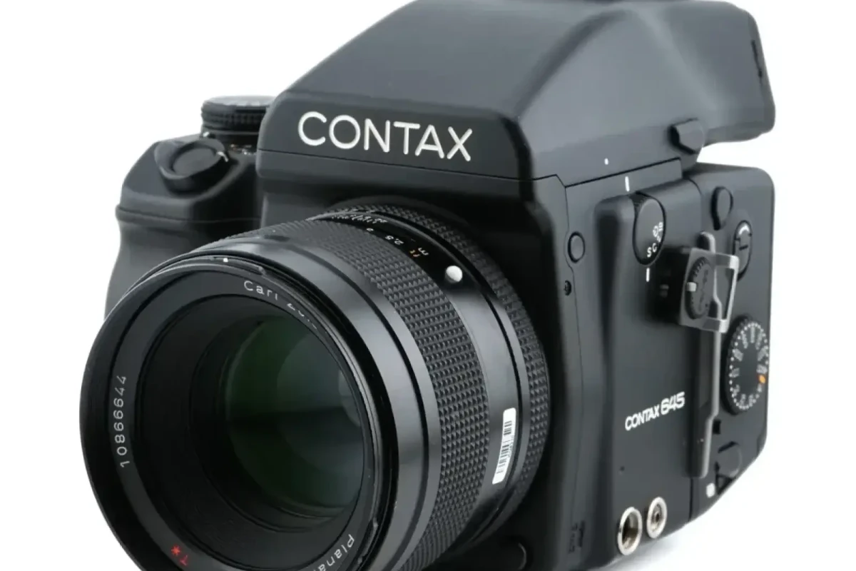 Location Contax 645 - Lightyshare