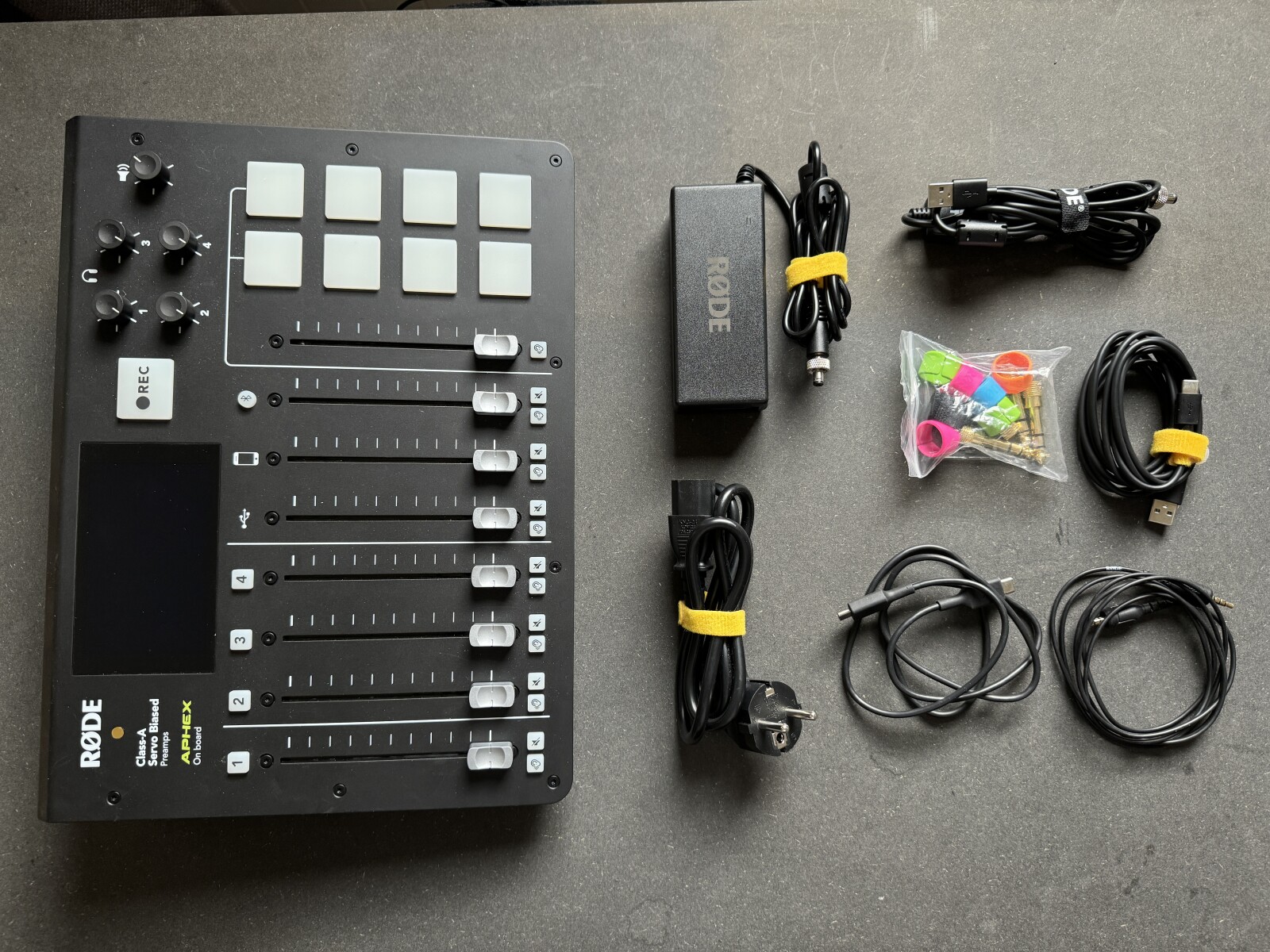 Rode Rodecaster Pro - Photo 3 sur 3