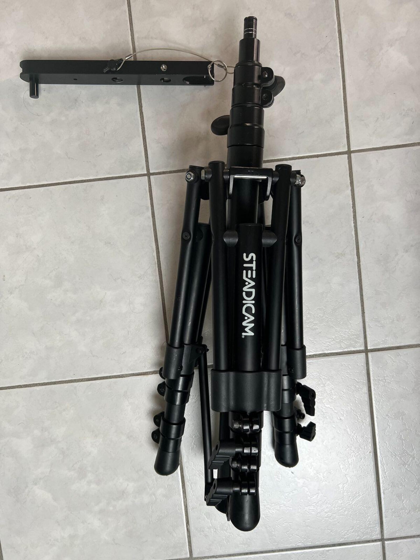 Trépied porte stabilisateur - Photo 1 sur 1