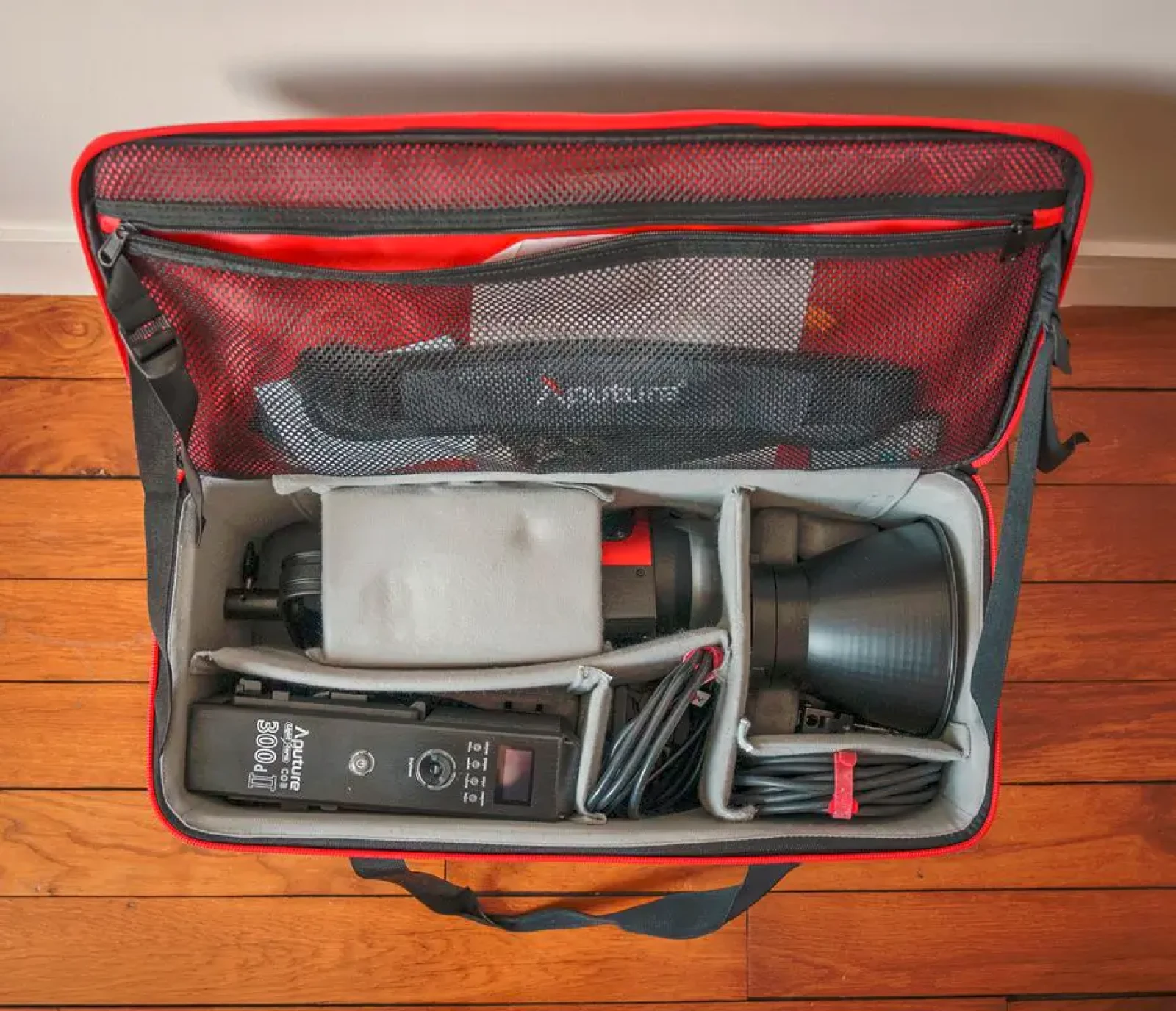 Aputure COB 300 mark II - Photo 1 sur 5
