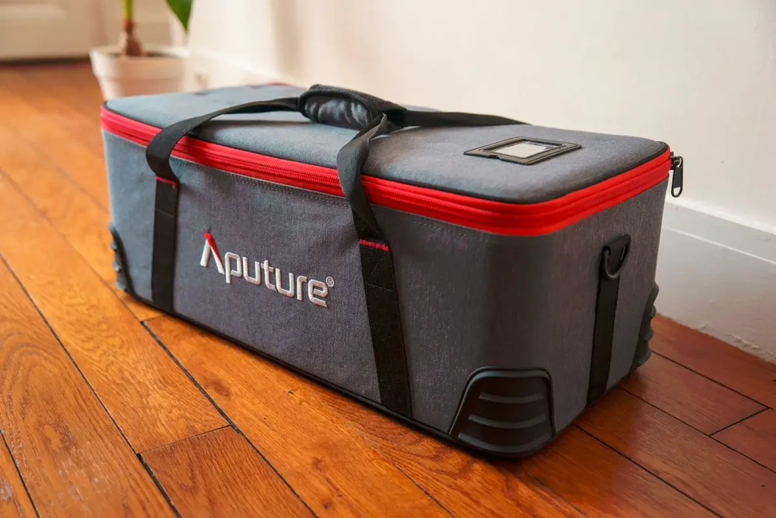 Aputure COB 300 mark II - Photo 4 sur 5