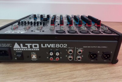 Location Alto Live 802 - Table de mixage
