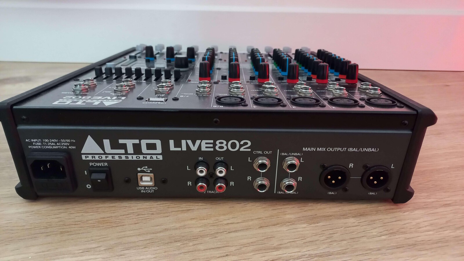 Alto Live 802 - Table de mixage - Photo 2 sur 4