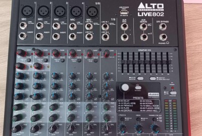 Location Alto Live 802 - Table de mixage