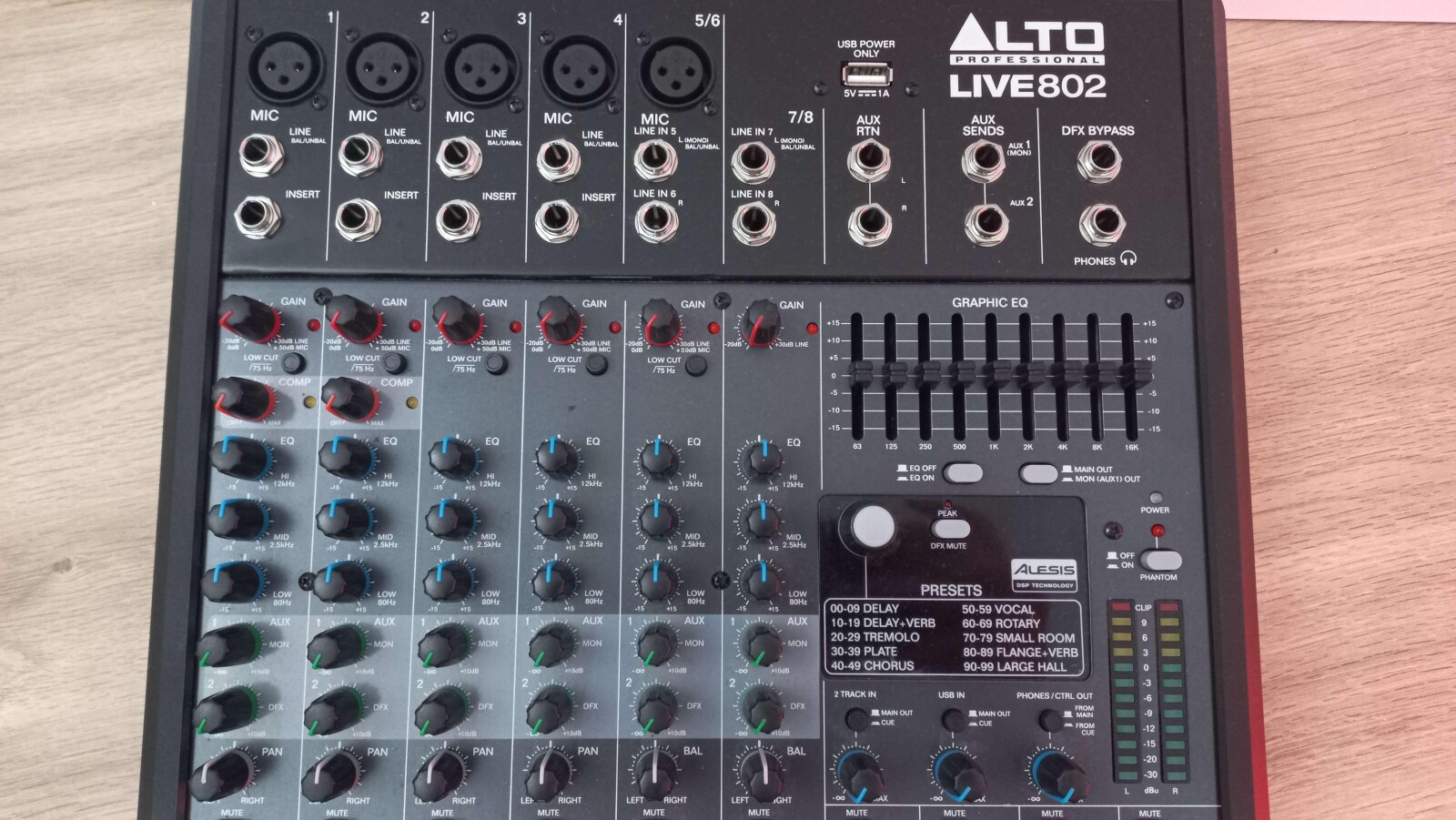 Alto Live 802 - Table de mixage - Photo 3 sur 4