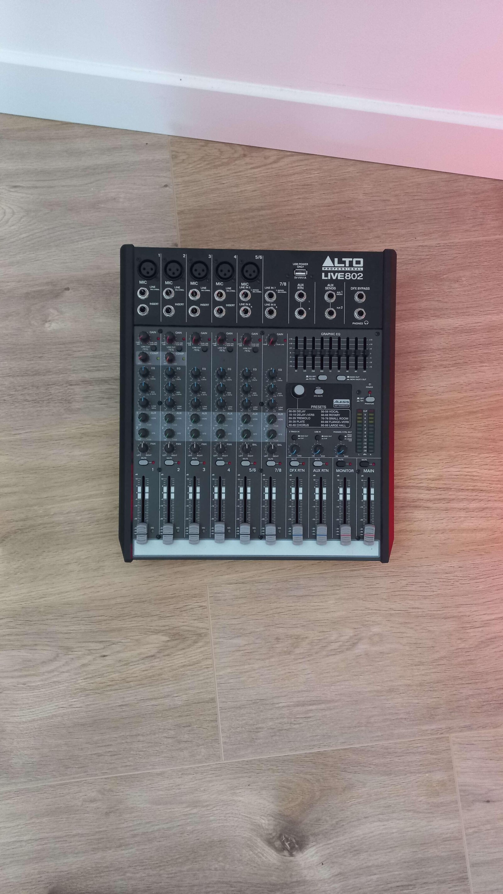 Alto Live 802 - Table de mixage - Photo 1 sur 4