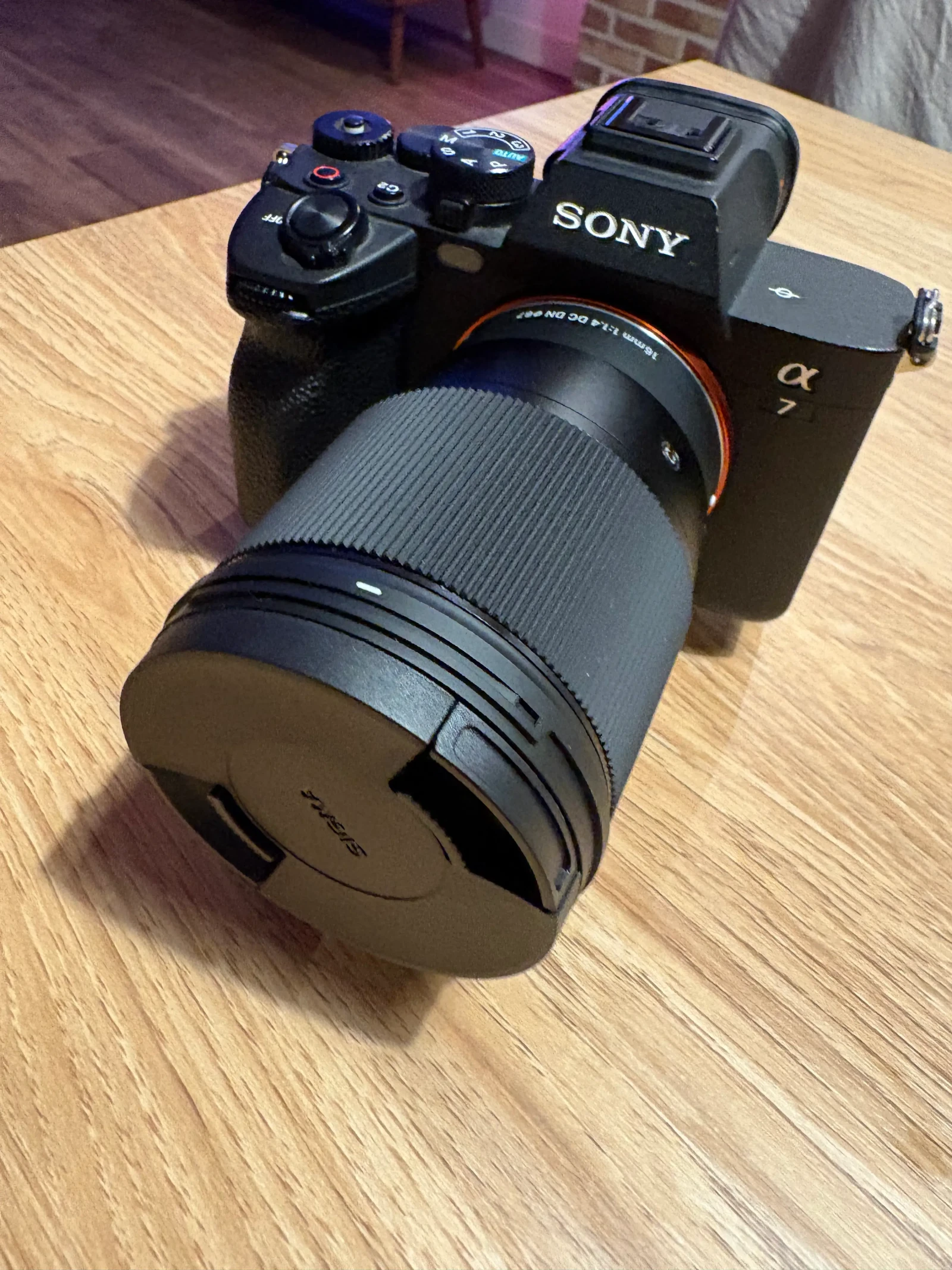 Sigma Objectif 16 mm F1, 4 DC DN - Monture Sony - Photo 1 sur 4