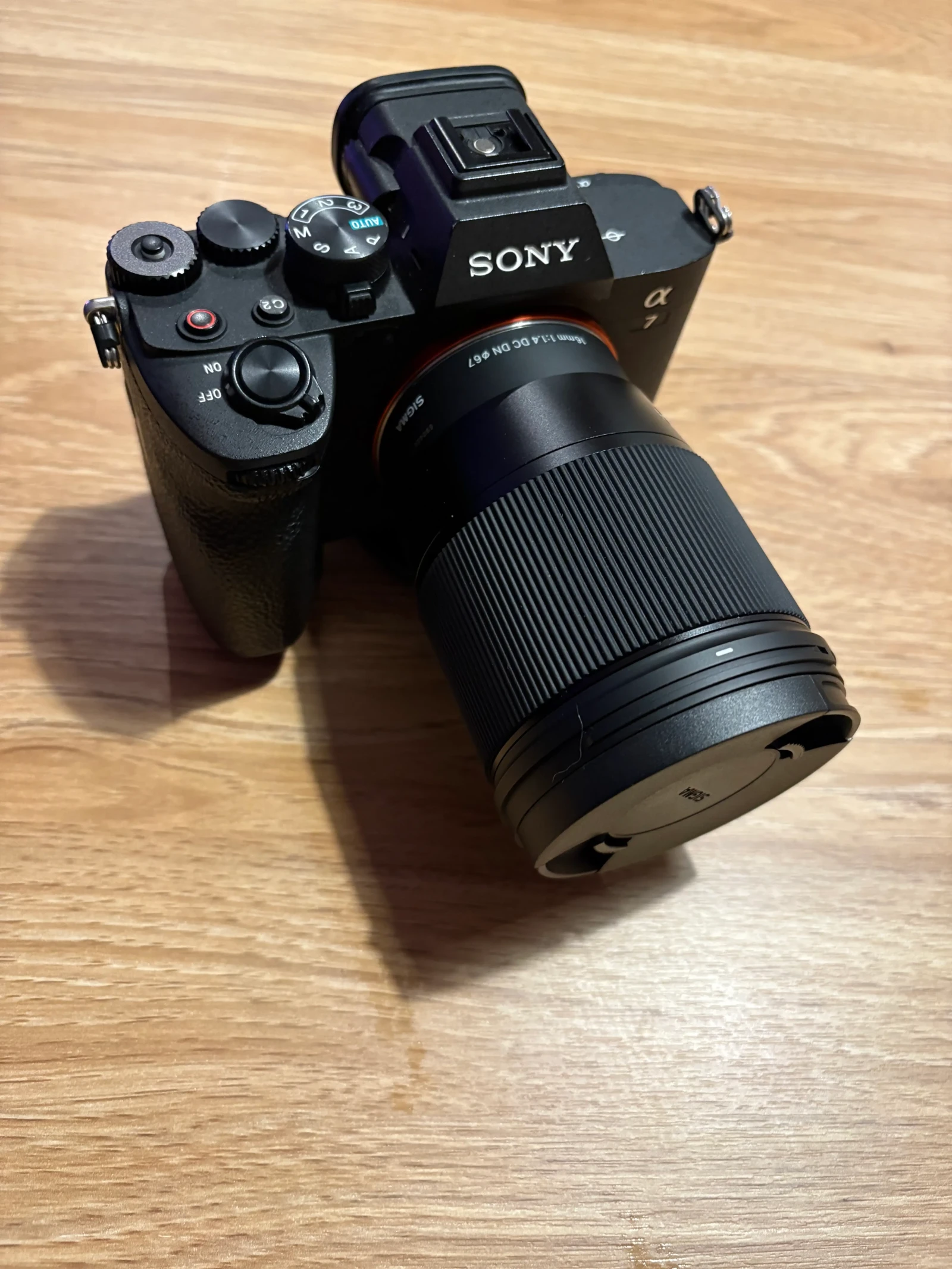 Sigma Objectif 16 mm F1, 4 DC DN - Monture Sony - Photo 4 sur 4