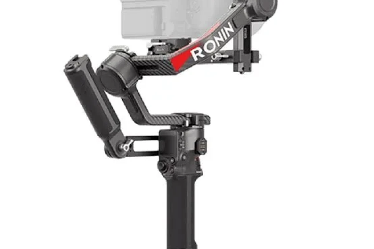 Location DJI DJI RS 4 Pro Combo - Lightyshare