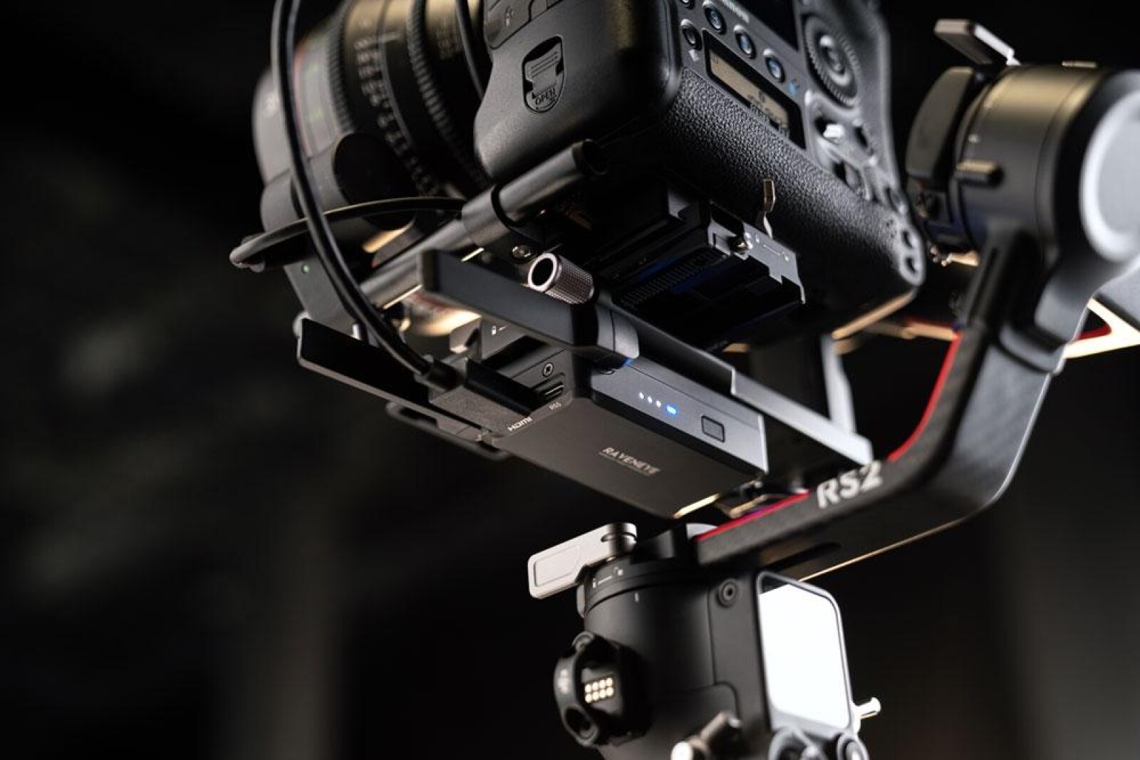 Stabilisateur DJI RONIN RS 2 Pro Combo - Photo 4 sur 8