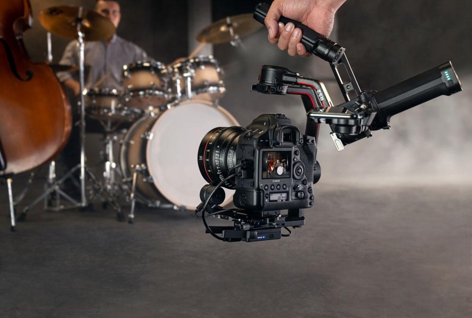 Stabilisateur DJI RONIN RS 2 Pro Combo - Photo 7 sur 8