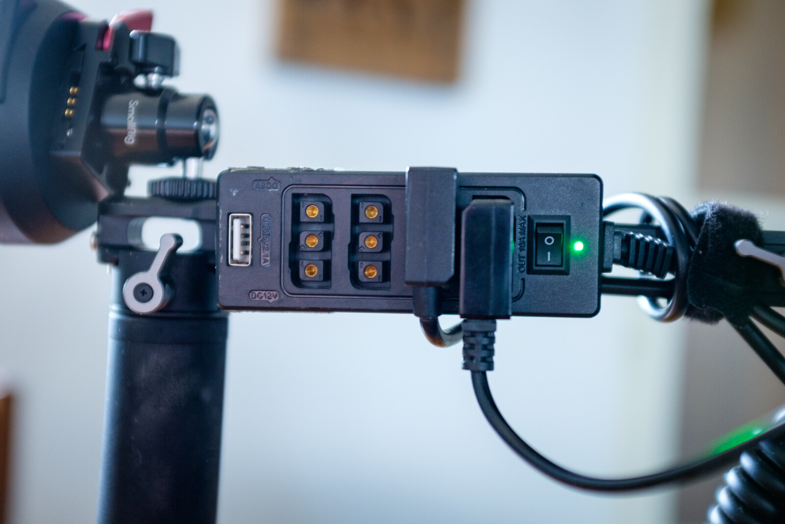 Stabilisateur DJI RONIN RS 2 Pro Combo - Version améliorée - Photo 2 sur 9