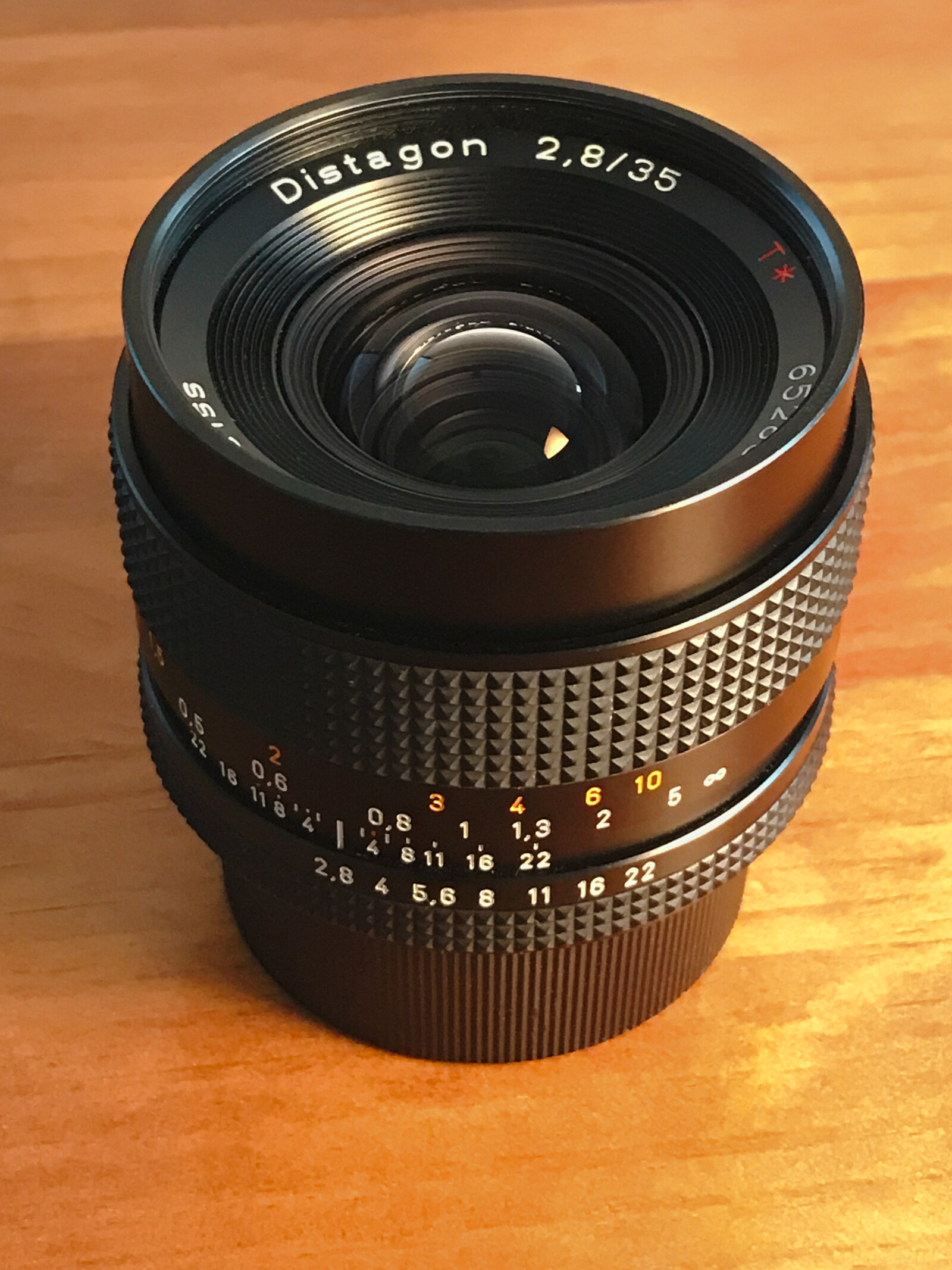 Contax Zeiss 35mm 2.8 monture EF - Photo 1 sur 1