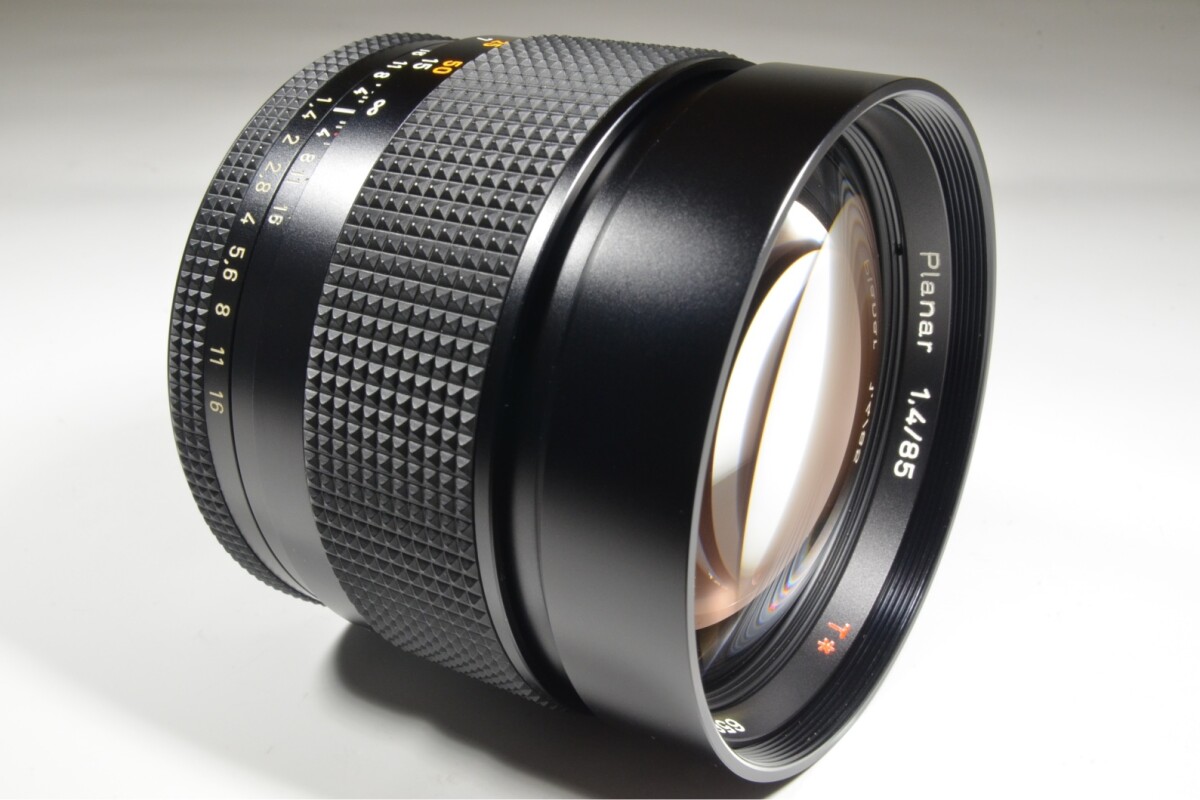 Location Contax Zeiss 85mm 1.4 monture EF - Lightyshare