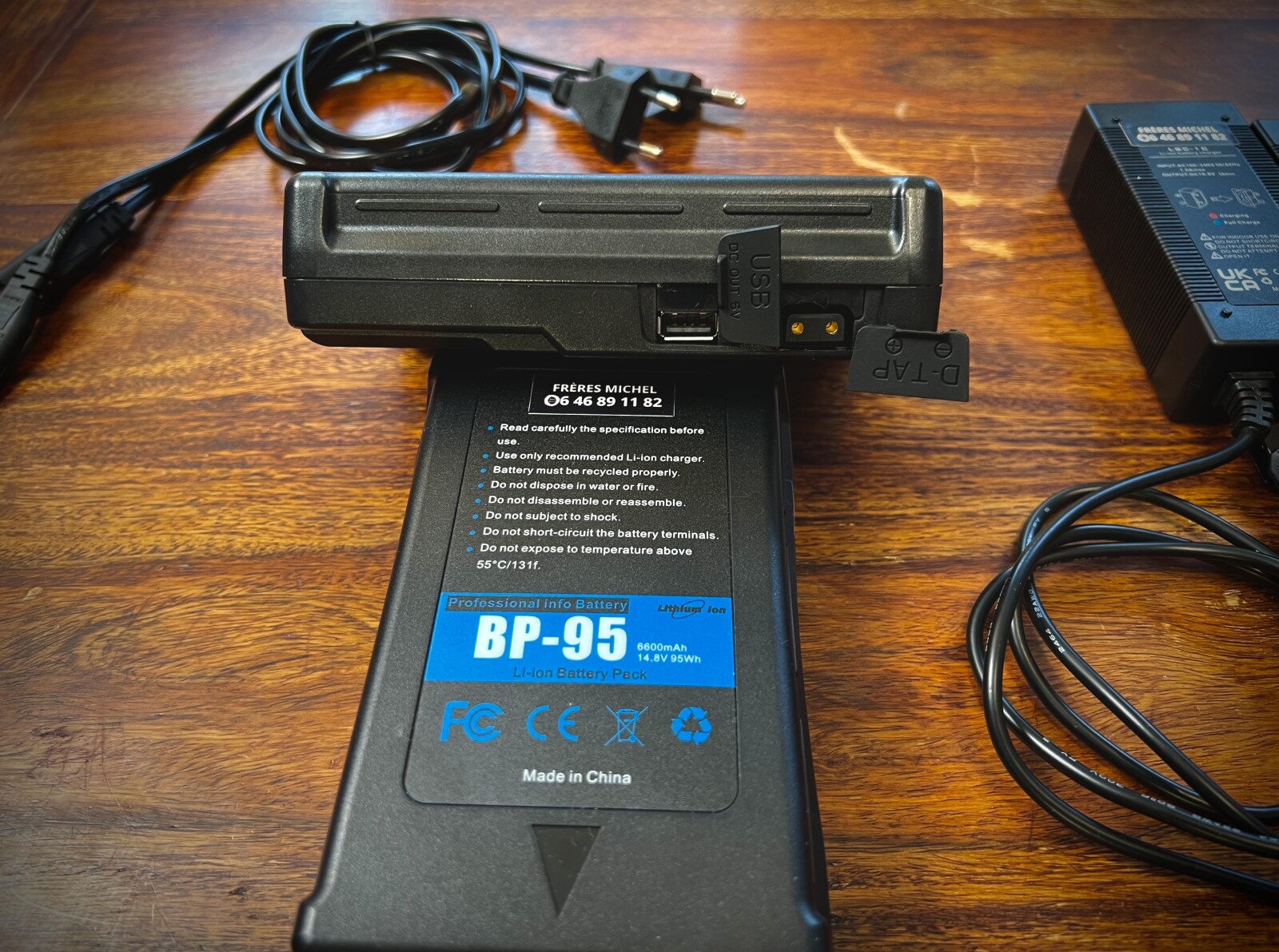 2 Batteries V-Lock / 95Wh(6600mAh) - Photo 2 sur 3