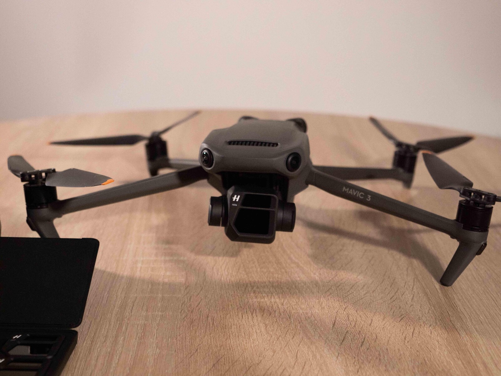 DJI Mavic 3 - Photo 2 sur 2